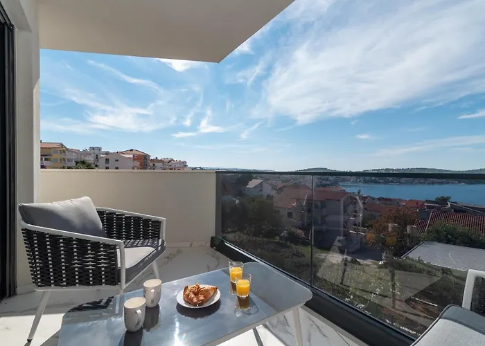 Lavender Tree - Luxury Apartments