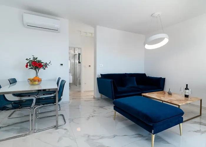 Lavender Tree - Luxury Apartments