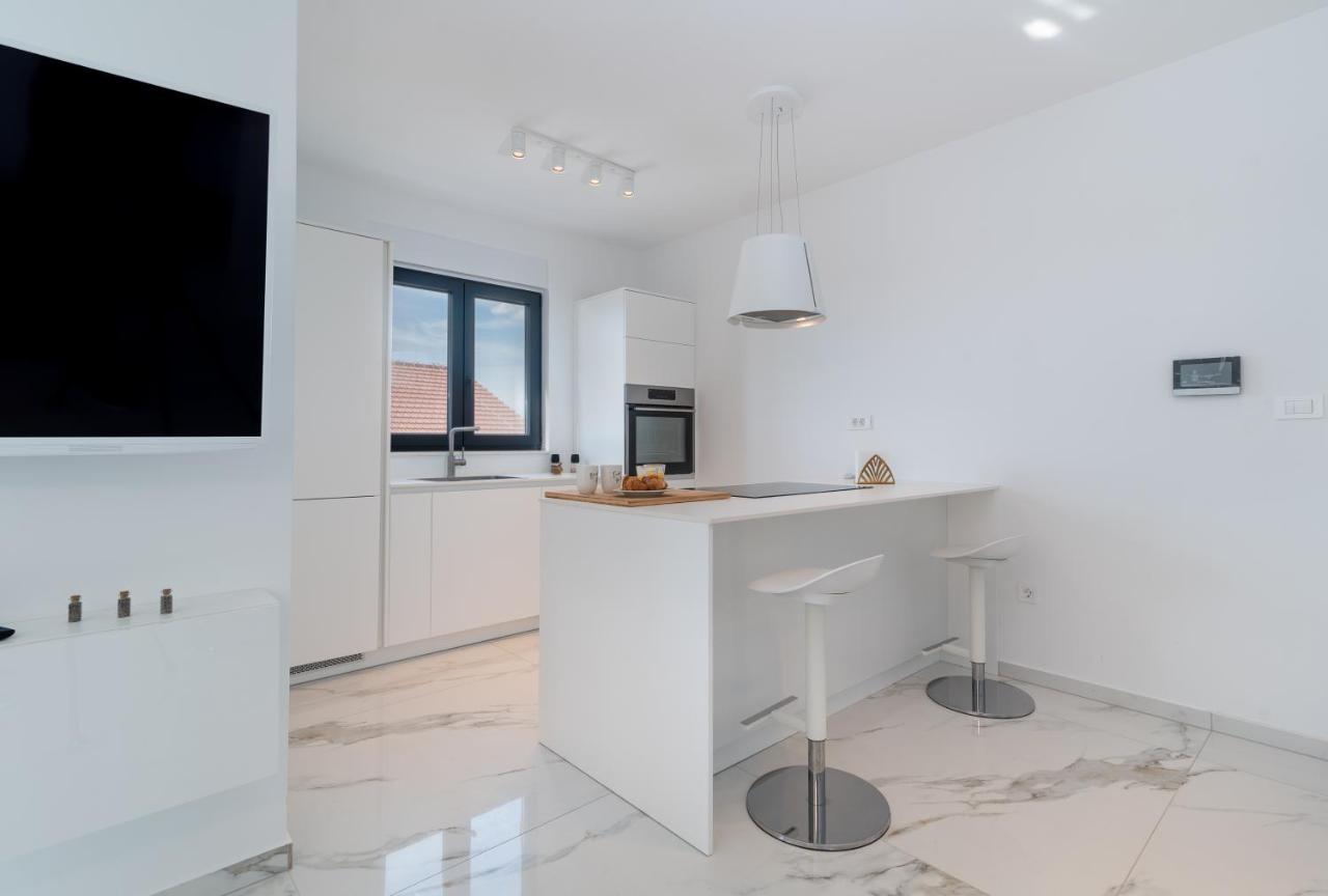 Apartment Lavender Tree - Luxury Trogir