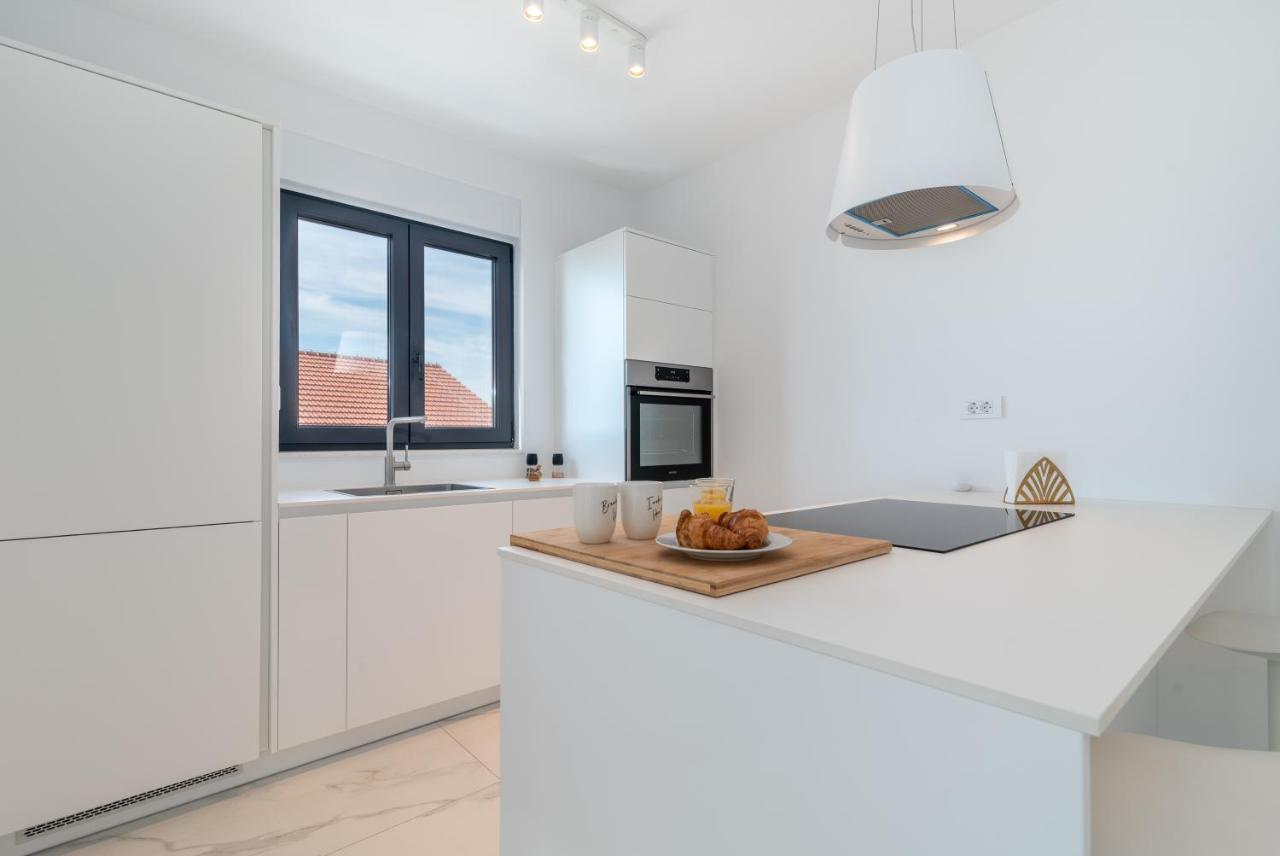 Lavender Tree - Luxury Apartma
