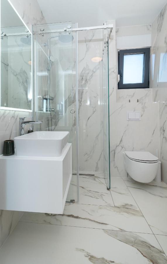 Lavender Tree - Luxury Apartma