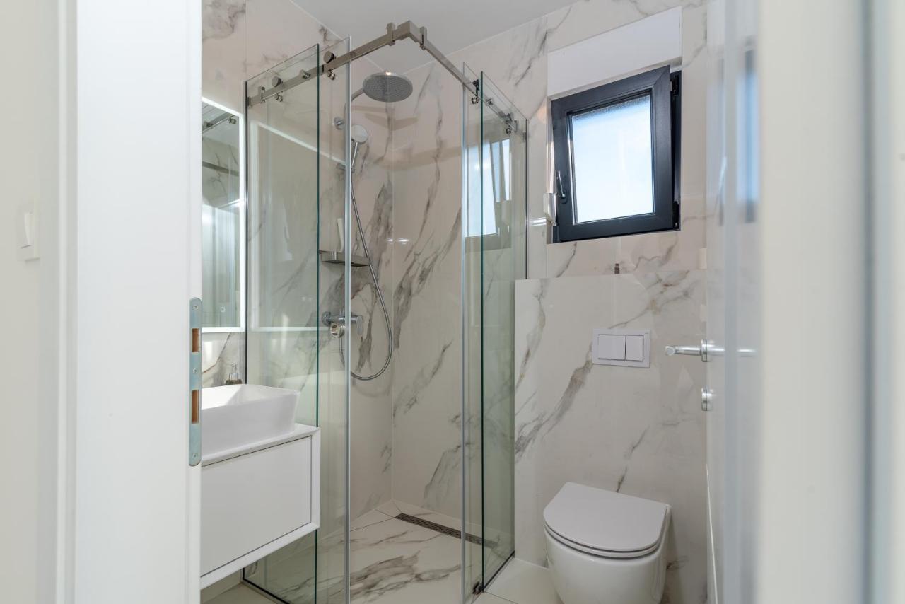 Lavender Tree - Luxury Apartma